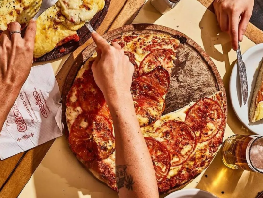 Pizza tomate ajo Pizza tomate ajo